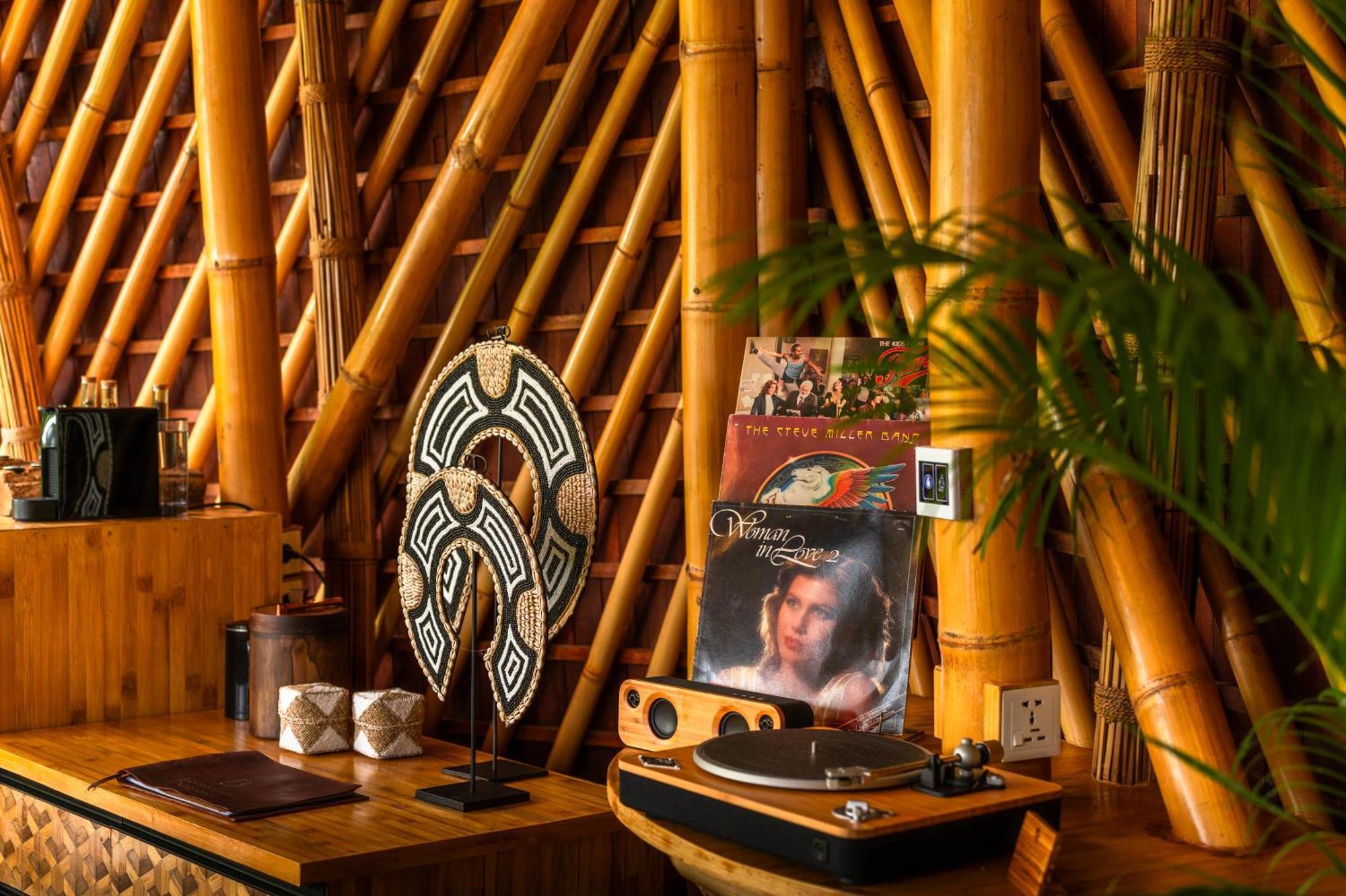 Bambootel Sawah View Ubud Exterior foto